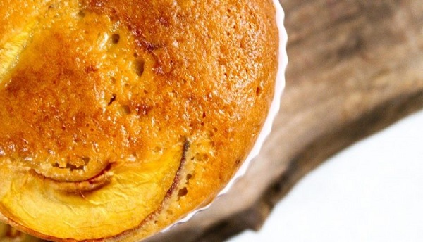 طرز تهیه کاپ کیک هلو طرز تهیه کاپ کیک هلو